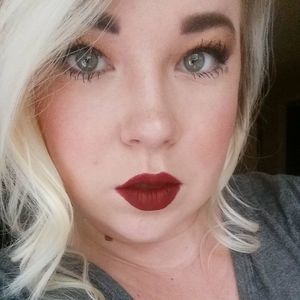 Meet your Posher, Kallie